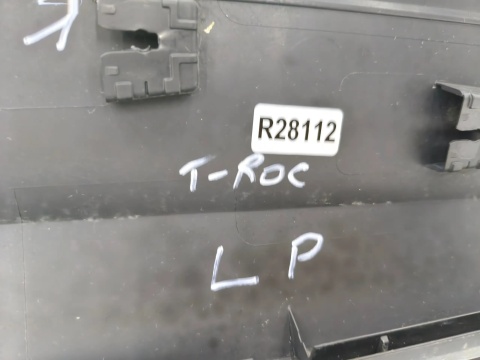 Listwa drzwi Vw T-Roc I 17-25r. lewa przednia dolna nakładka drzwi nakładka lewy przód 2ga854939