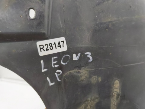 Nadkole Seat Leon 3 III 12-20r. Lewy przedni przedni trójkąt pod zderzak osłona prawy przód 5f0854815