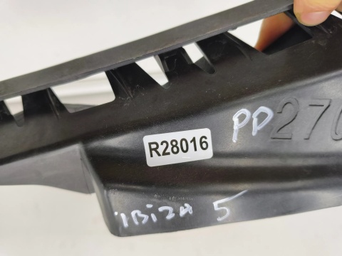 Ślizg Seat Ibiza 5 V 6F 17-25r. prawe przednie mocowanie reflektora wspornik pasa przedniego 6f0807890