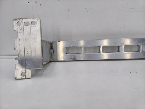 Belka zderzaka Range Rover Sport L461 22r.- przednie wzmocnienie pasa przednia m8e210005a