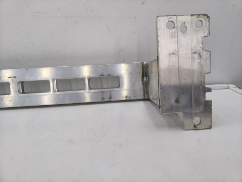 Belka zderzaka Range Rover Sport L461 22r.- przednie wzmocnienie pasa przednia m8e210005a