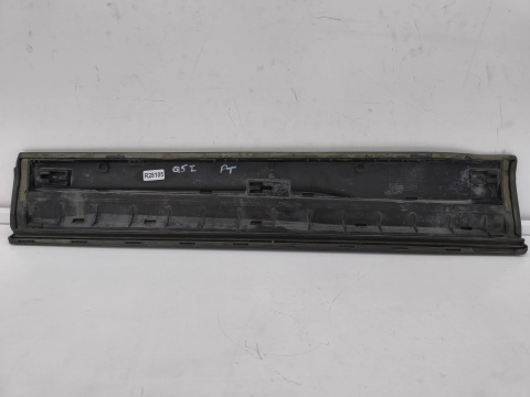 Listwa drzwi Audi Q5 I 8R 08-16r. nakładka dolna drzwi prawych tylnych STRUKTURALNA próg prawy tył 8r0853970e