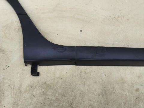 Nakładka progu VW CrossPolo Polo Cross V 6R 10-17r. prawa listwa progowa zewnętrzna rant błotnika prawy próg 6r0853860 6r0853818