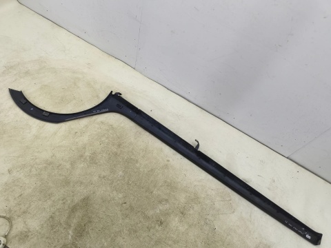 Nakładka progu VW CrossPolo Polo Cross V 6R 10-17r. prawa listwa progowa zewnętrzna rant błotnika prawy próg 6r0853860 6r0853818