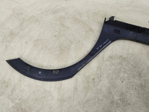 Nakładka progu VW CrossPolo Polo Cross V 6R 10-17r. prawa listwa progowa zewnętrzna rant błotnika prawy próg 6r0853860 6r0853818