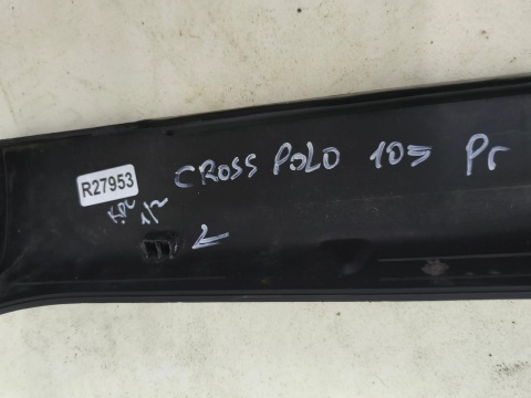 Nakładka progu VW CrossPolo Polo Cross V 6R 10-17r. prawa listwa progowa zewnętrzna rant błotnika prawy próg 6r0853860 6r0853818