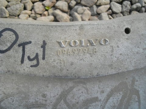 Belka zawieszenia VOLVO S60 V70 II 2 XC70 rama kołyska wózek sanki tylne 09492948 Belka zawieszenia VOLVO S60 V70 II 2 XC70 rama kołyska wózek sanki tylne 09492948