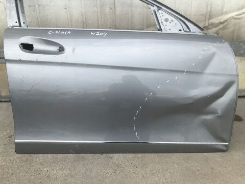 DRZWI MERCEDES W204 PRAWY PRZÓD PRAWE PRZEDNIE DRZWI MERCEDES W204 PRAWY PRZÓD PRAWE PRZEDNIE