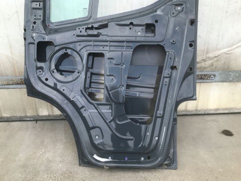 Drzwi Iveco Daily 4 IV 14- prawy przód prawe przednie Drzwi Iveco Daily 4 IV 14- prawy przód prawe przednie