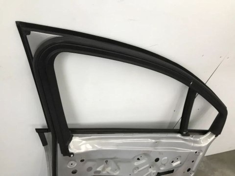 Drzwi Opel Meriva B 10-17r lewy przód lewe przednie Drzwi Opel Meriva B 10-17r lewy przód lewe przednie