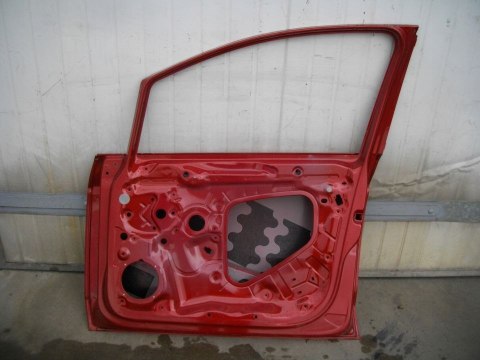 Drzwi Vw Golf Sportsvan 14-20r. prawe przednie czerwone Drzwi Vw Golf Sportsvan 14-20r. prawe przednie czerwone