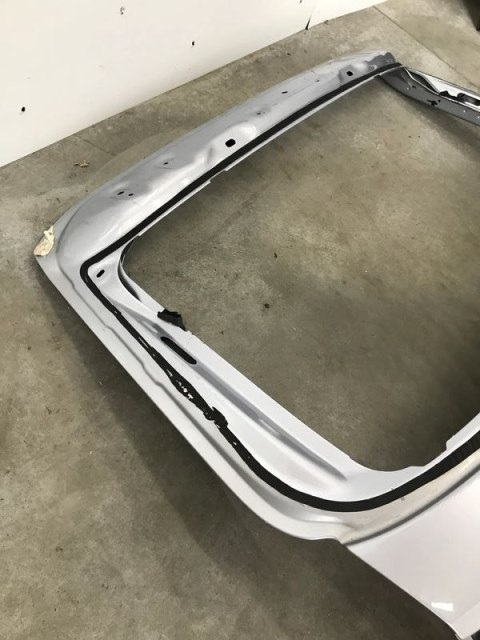 Klapa bagażnika Audi a6 c7 10-18 kombi z listwą chrom Klapa bagażnika Audi a6 c7 10-18 kombi z listwą chrom