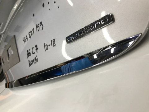 Klapa bagażnika Audi a6 c7 10-18 kombi z listwą chrom Klapa bagażnika Audi a6 c7 10-18 kombi z listwą chrom
