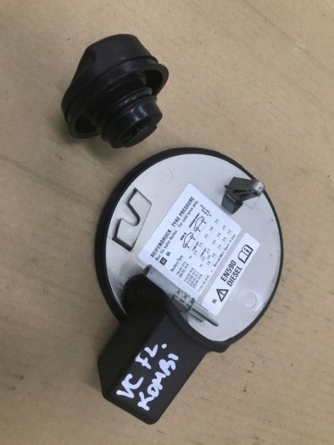 Klapka wlewu paliwa Opel Vectra C kolor Z167 kombi 13106383 Klapka wlewu paliwa Opel Vectra C kolor Z167 kombi 13106383