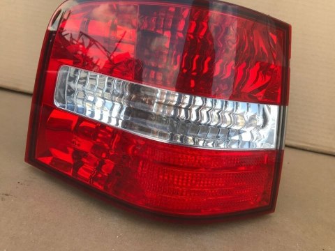 Lampa Fiat Stilo Kombi tylna lewa 28190102 Lampa Fiat Stilo Kombi tylna lewa 28190102