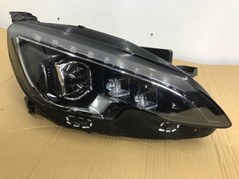 Lampa reflektor Peugeot 308 II 2 lift gt full led 17- prawy przód prawa przednia 9677832380