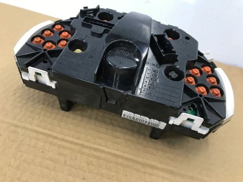 Licznik Smart Fortwo I 1 450 0.6B zegar prędkościomierz 0010123v003 Licznik Smart Fortwo I 1 450 0.6B zegar prędkościomierz 0010123v003