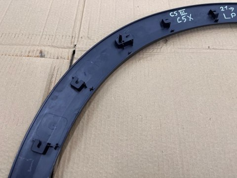 Listwa Citroen c5 III 3 c5x 21- nakładka lewego przedniego błotnika plastik 98379872xt 9840276180 Listwa Citroen c5 III 3 c5x 21- nakładka lewego przedniego błotnika plastik 98379872xt 9840276180