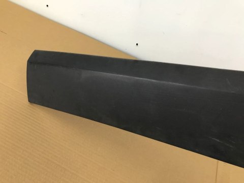 Listwa Opel Crossland X nakładka na drzwi prawa przednia 2017- 13482097 Listwa Opel Crossland X nakładka na drzwi prawa przednia 2017- 13482097