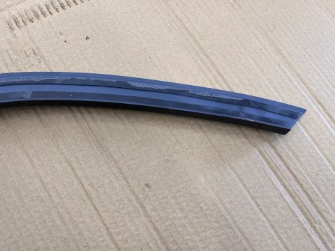 Listwa Seat ateca 16- nakładka lewego przedniego błotnika se0302y30 Listwa Seat ateca 16- nakładka lewego przedniego błotnika se0302y30