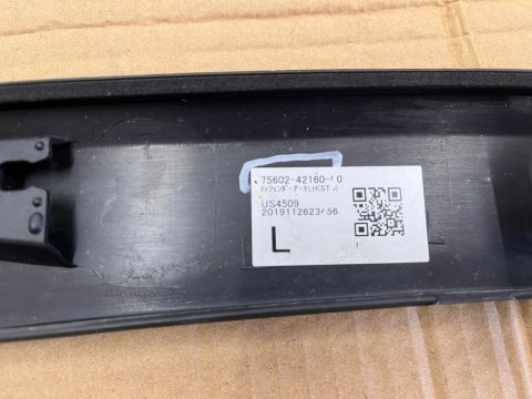 Listwa Toyota rav 4 V 5 19- nakładka lewego przedniego błotnika plastik 75602-42160-00 Listwa Toyota rav 4 V 5 19- nakładka lewego przedniego błotnika plastik 75602-42160-00