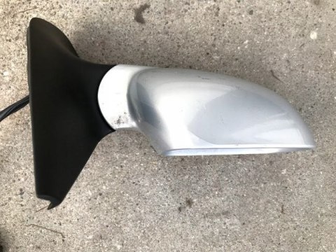 Lusterko Vw Golf 4 IV 97-06r. zewnętrzne prawe 5PIN kolor LB7Z Lusterko Vw Golf 4 IV 97-06r. zewnętrzne prawe 5PIN kolor LB7Z