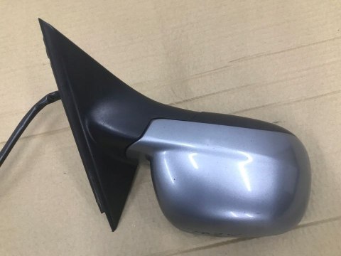 Lusterko Vw Volkswagen Passat B5 zewnętrzne prawe kolor LD7W 3B0857934 Lusterko Vw Volkswagen Passat B5 zewnętrzne prawe kolor LD7W 3B0857934
