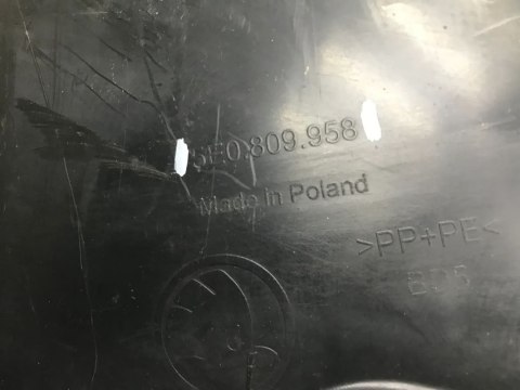 Nadkole Skoda octavia III 3 prawy przód prawe przednie 5e0809958 Nadkole Skoda octavia III 3 prawy przód prawe przednie 5e0809958