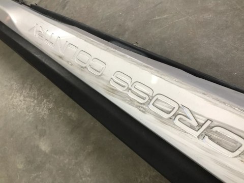 Nakładka progu Volvo xc70 II 2 prawa listwa progowa 07-16 30763663