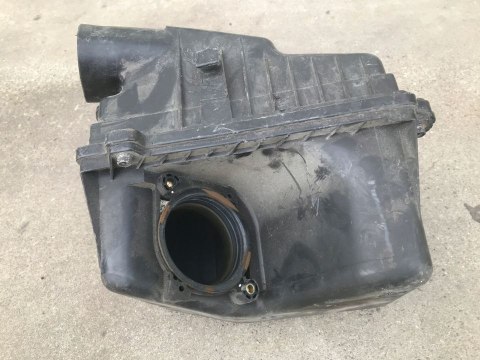 Obudowa filtra powietrza KIA CARNIVAL I 2.5 V6 98-05r Obudowa filtra powietrza KIA CARNIVAL I 2.5 V6 98-05r