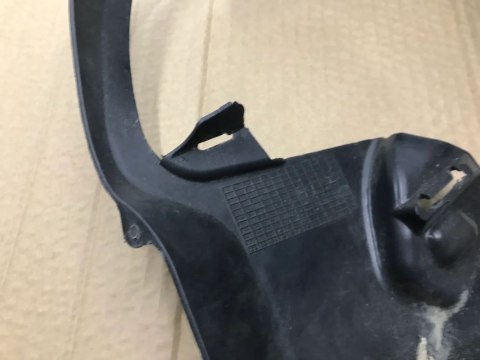 Osłona chłodnicy Peugeot 308 II 2 13-21 wlot intercoolera kierownica powietrza zderzaka 9803474680 Osłona chłodnicy Peugeot 308 II 2 13-21 wlot intercoolera kierownica powietrza zderzaka 9803474680