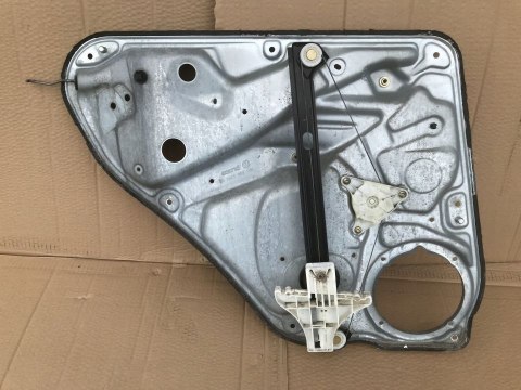 Podnośnik szyb Vw Volkswagen PASSAT B5 LIFT silniczek mechanizm tylny lewy Podnośnik szyb Vw Volkswagen PASSAT B5 LIFT silniczek mechanizm tylny lewy