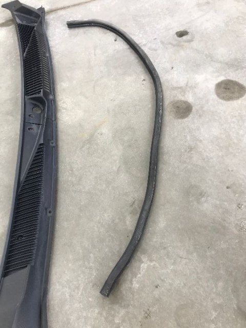 Podszybie Ford Transit Connect MK1 I 02-13r 2T14A02217a Podszybie Ford Transit Connect MK1 I 02-13r 2T14A02217a