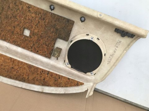 Półka bagażnika BMW 3 E46 tylna SEDAN 8289513