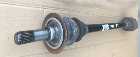 Półoś BMW 5 F10 2.0D prawa tylna półoś napędowa przegub 7581028