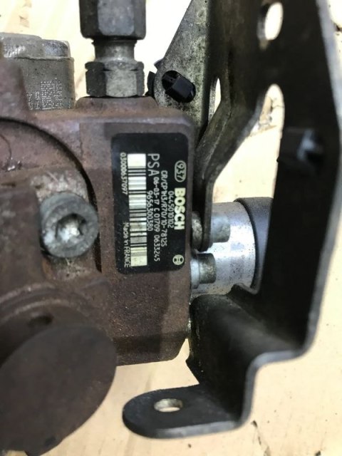 Pompa wtryskowa Citroen Peugeot Ford Volvo 0445010102 9656300380 Pompa wtryskowa Citroen Peugeot Ford Volvo 0445010102 9656300380