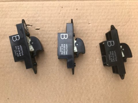 Przełącznik Mitsubishi Asx Colt VI 6 Z30 panel przycisk szyb prawy lewy tył MR587944