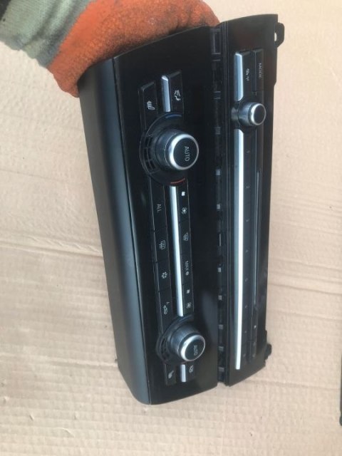 Radio BMW 5 F10 F11 CIC wyświetlacz panel ekran GPS nawigacja komplet 923915501 9243897 Radio BMW 5 F10 F11 CIC wyświetlacz panel ekran GPS nawigacja komplet 923915501 9243897