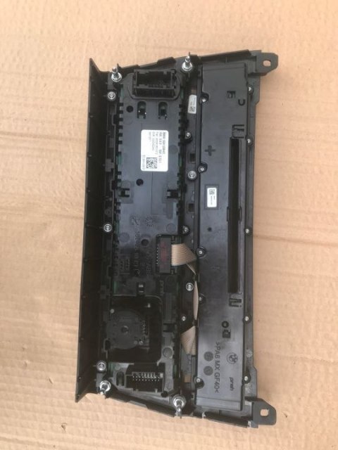 Radio BMW 5 F10 F11 CIC wyświetlacz panel ekran GPS nawigacja komplet 923915501 9243897 Radio BMW 5 F10 F11 CIC wyświetlacz panel ekran GPS nawigacja komplet 923915501 9243897