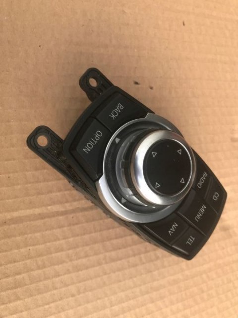 Radio BMW 5 F10 F11 CIC wyświetlacz panel ekran GPS nawigacja komplet 923915501 9243897 Radio BMW 5 F10 F11 CIC wyświetlacz panel ekran GPS nawigacja komplet 923915501 9243897