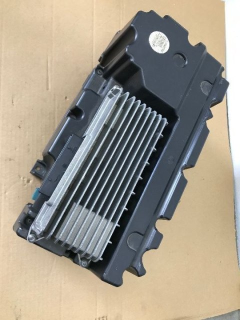 Radio Mercedes Vito W639 wzmacniacz subwoofer głosniki tuner wzmacniacz zmieniarka kmpl. A6398271660 Radio Mercedes Vito W639 wzmacniacz subwoofer głosniki tuner wzmacniacz zmieniarka kmpl. A6398271660