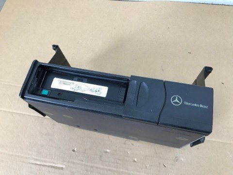 Radio Mercedes Vito W639 wzmacniacz subwoofer głosniki tuner wzmacniacz zmieniarka kmpl. A6398271660 Radio Mercedes Vito W639 wzmacniacz subwoofer głosniki tuner wzmacniacz zmieniarka kmpl. A6398271660