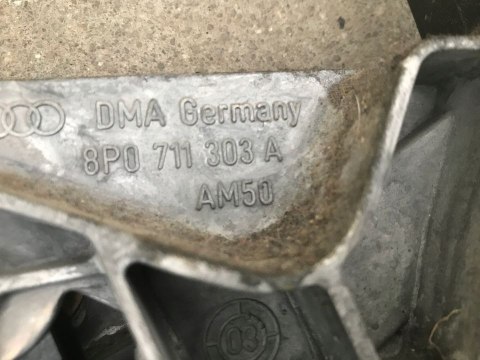Ręczny AUDI A3 8P dźwignia hamulca ręcznego 8P0711303A Ręczny AUDI A3 8P dźwignia hamulca ręcznego 8P0711303A