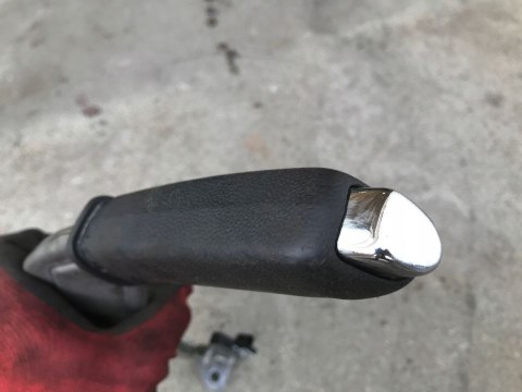 Ręczny Opel Corsa D 06-14r. dźwignia hamulca ręcznego 13207591 Ręczny Opel Corsa D 06-14r. dźwignia hamulca ręcznego 13207591