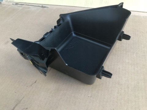 Schowek Opel Corsa F 2019- półka kieszeń tunelu środkowego 9832180580 Schowek Opel Corsa F 2019- półka kieszeń tunelu środkowego 9832180580