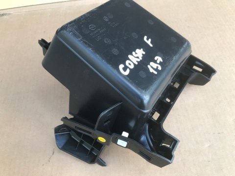Schowek Opel Corsa F 2019- półka kieszeń tunelu środkowego 9832180580 Schowek Opel Corsa F 2019- półka kieszeń tunelu środkowego 9832180580