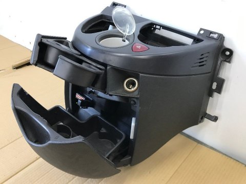 Schowek Peugeot 807 Citroën C8 Fiat Ulysse Lancia Phedra uchwyt na napoje tunel środkowy 1497694077 Schowek Peugeot 807 Citroën C8 Fiat Ulysse Lancia Phedra uchwyt na napoje tunel środkowy 1497694077