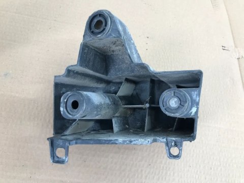 Ślizg Citroen C4 I 3d 04-10r. mocowanie wspornik uchwyt zderzaka lewe prawe tylne boczne