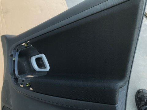 Tapicerka SKODA ROOMSTER boczek drzwi prawych przednich 5J7867012 Tapicerka SKODA ROOMSTER boczek drzwi prawych przednich 5J7867012