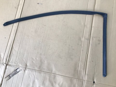 Uszczelka Mercedes Vito W639 górna guma drzwi lewa przednia A6397210480